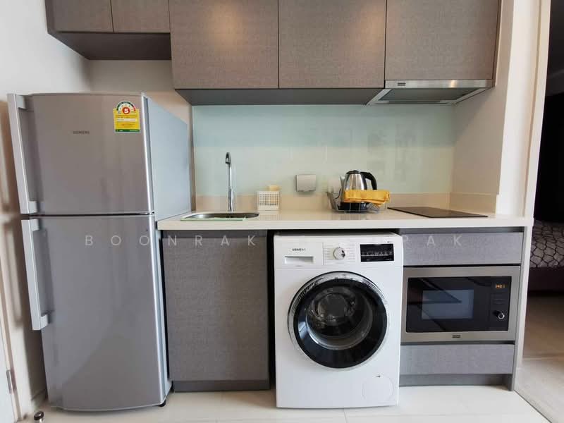 Rhythm Sukhumvit 36-38, Bangkok, 55 Soi Sukhumvit 36, Sukhumvit Road, Phra Kanong, Khlong Toei, Bangkok, 1 Bedroom, 33 sqm, Condo For Rent, by Boonraksa Sopak, 500306721 - DDproperty.com