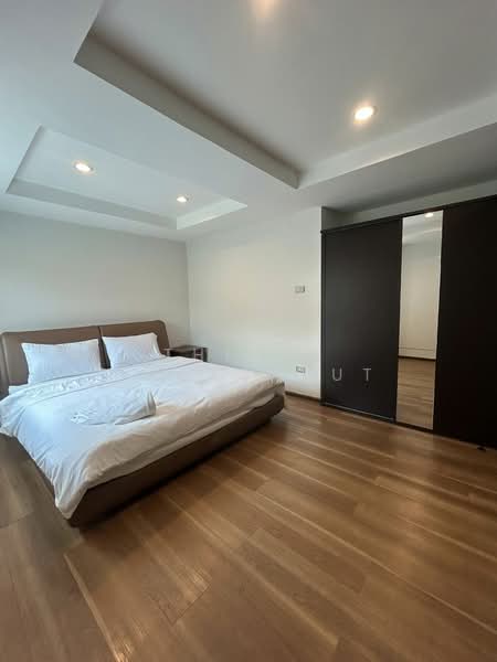 Leo Classic Place สุขุมวิท49, Bangkok, Khlong Tan Nua, Watthana, Bangkok, 5 Bedrooms, 300 sqm, Townhouse For Rent, by Thiya​ Chaysabut, 500306727 - DDproperty.com