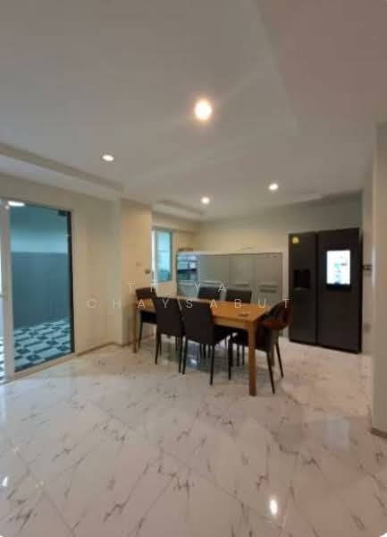 Leo Classic Place สุขุมวิท49, Bangkok, Khlong Tan Nua, Watthana, Bangkok, 5 Bedrooms, 300 sqm, Townhouse For Rent, by Thiya​ Chaysabut, 500306727 - DDproperty.com