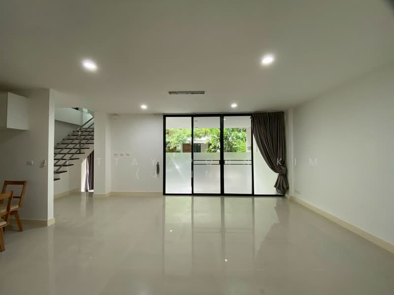 The Zenite, Bangkok, ประชาอุทิศ (เหม่งจ๋าย), Wang Thonglang, Bangkok, 5 Bedrooms, 400 sqm, Townhouse For Rent, by Tittayaporn Kim (Jenny), 500306732 - DDproperty.com