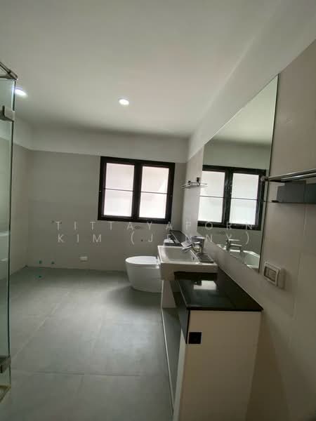 The Zenite, Bangkok, ประชาอุทิศ (เหม่งจ๋าย), Wang Thonglang, Bangkok, 5 Bedrooms, 400 sqm, Townhouse For Rent, by Tittayaporn Kim (Jenny), 500306732 - DDproperty.com