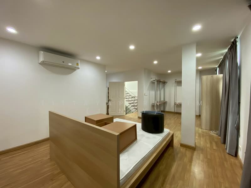 The Zenite, Bangkok, ประชาอุทิศ (เหม่งจ๋าย), Wang Thonglang, Bangkok, 5 Bedrooms, 400 sqm, Townhouse For Rent, by Tittayaporn Kim (Jenny), 500306732 - DDproperty.com