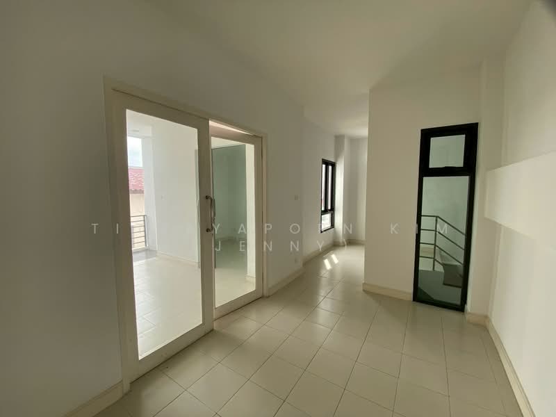 The Zenite, Bangkok, ประชาอุทิศ (เหม่งจ๋าย), Wang Thonglang, Bangkok, 5 Bedrooms, 400 sqm, Townhouse For Rent, by Tittayaporn Kim (Jenny), 500306732 - DDproperty.com