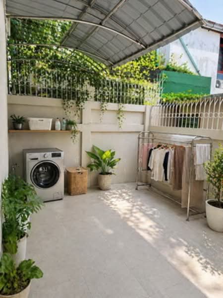 Detached House Rama 9 - Pattanakarn, Bangkok, พระราม 9, Suan Luang, Bangkok, 5 Bedrooms, 400 sqm, Single Detached House For Rent, by นัฐพงค์ มณีอัครเนตร, 500306745 - DDproperty.com