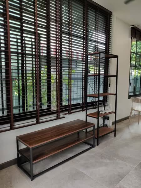 ให้เช่า บ้านเดี่ยว ลาดพร้าว เฟอร์ครบมี Solar Cell ใกล้ MRT 29K, Bangkok, Lat Phrao, Bangkok, 2 Bedrooms, 100 sqm, Single Detached House For Rent, by ERA1REALTY, 500306756 - DDproperty.com