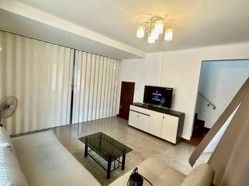 ให้เช่าบ้านแฝด ม.คันทรีปาร์ค2 เลี่ยงหนองมน ชลบุรี, Chon Buri (Pattaya), Huai Kapi, Muang Chon Buri, Chon Buri (Pattaya), 2 Bedrooms, 85 sqm, Semi-Detached House (Twin House) For Rent, by Dusit Saengfa, 500306768 - DDproperty.com