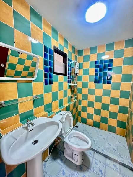 ให้เช่าบ้านแฝด ม.คันทรีปาร์ค2 เลี่ยงหนองมน ชลบุรี, Chon Buri (Pattaya), Huai Kapi, Muang Chon Buri, Chon Buri (Pattaya), 2 Bedrooms, 85 sqm, Semi-Detached House (Twin House) For Rent, by Dusit Saengfa, 500306768 - DDproperty.com