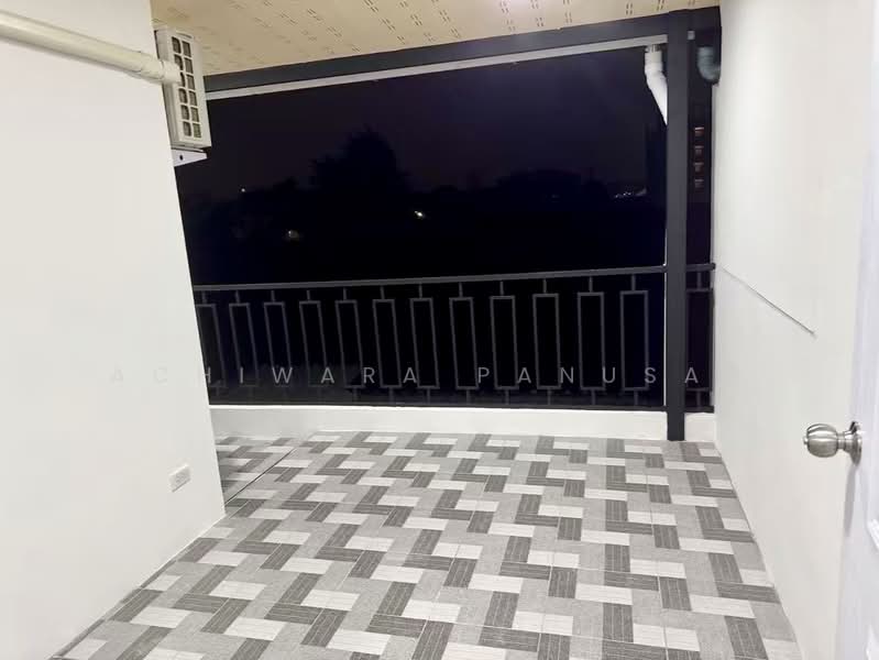 House ratchada, Bangkok, ประชาราษฎร์บำเพ็ญ, Huai Khwang, Bangkok, 5 Bedrooms, 250 sqm, Single Detached House For Rent, by Achiwara Panusan, 500306770 - DDproperty.com