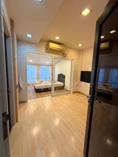 Baan Klang Muang Urbanion Rama 9-Ladprao : บ้านกลางเมือง เออร์บาเนี่ยน พระราม 9-ลาดพร้าว, กรุงเทพ, ซอยลาดพร้าว 84 ถนนลาดพร้าว, วังทองหลาง, กรุงเทพ, 250 ตร.ม., ทาวน์เฮ้าส์ ให้เช่า, โดย Achiwara Panusan, 500306771 - DDproperty.com