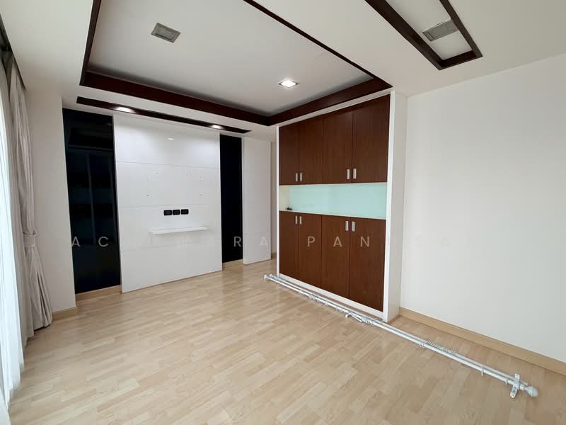 Baan Klang Muang Urbanion Rama 9-Ladprao : บ้านกลางเมือง เออร์บาเนี่ยน พระราม 9-ลาดพร้าว, กรุงเทพ, ซอยลาดพร้าว 84 ถนนลาดพร้าว, วังทองหลาง, กรุงเทพ, 250 ตร.ม., ทาวน์เฮ้าส์ ให้เช่า, โดย Achiwara Panusan, 500306771 - DDproperty.com