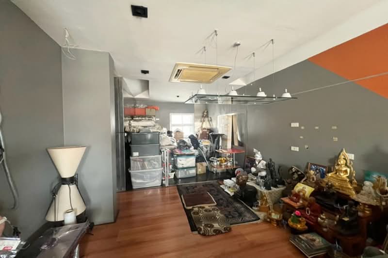 Crystal Ville, Bangkok, Pradit Manutham, Lat Phrao, Bangkok, 2 Bedrooms, 120 sqm, Semi-Detached House (Twin House) For Sale, by คุณบี, 500306817 - DDproperty.com