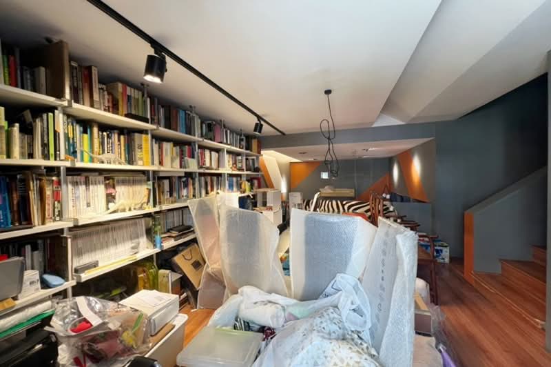 Crystal Ville, Bangkok, Pradit Manutham, Lat Phrao, Bangkok, 2 Bedrooms, 120 sqm, Semi-Detached House (Twin House) For Sale, by คุณบี, 500306817 - DDproperty.com