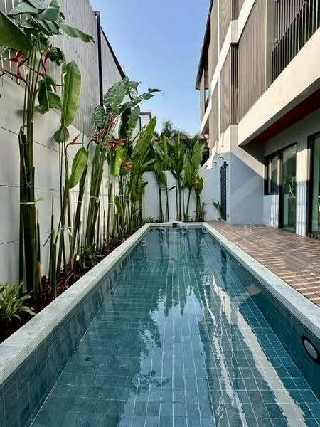 4-BR House, Bangkok, Khlong Tan Nua, Watthana, Bangkok, 4 Bedrooms, 430 sqm, Single Detached House For Sale, by Khemasooch Chiraburanan, 500306944 - DDproperty.com