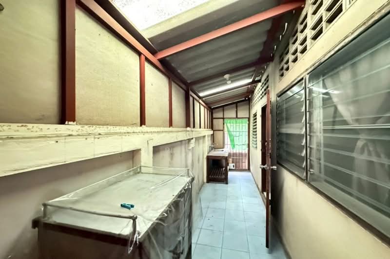 สุขุมวิท 62 พระโขนง, Bangkok, ถนนสุขุมวิท, Bang Chak, Phra Khanong, Bangkok, 5 Bedrooms, 260 sqm, Single Detached House For Sale, by คุณหนึ่ง, 500306975 - DDproperty.com