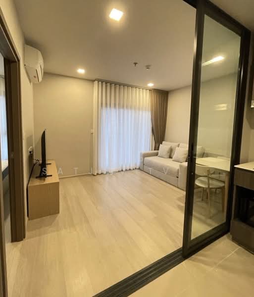 Life Phahon-Ladprao, Bangkok, 996 Phahonyothin Road, Jom Phon, Chatuchak, Bangkok, 1 Bedroom, 35 sqm, Condo For Rent, by Nop Satjavitvisarn, 500307045 - DDproperty.com