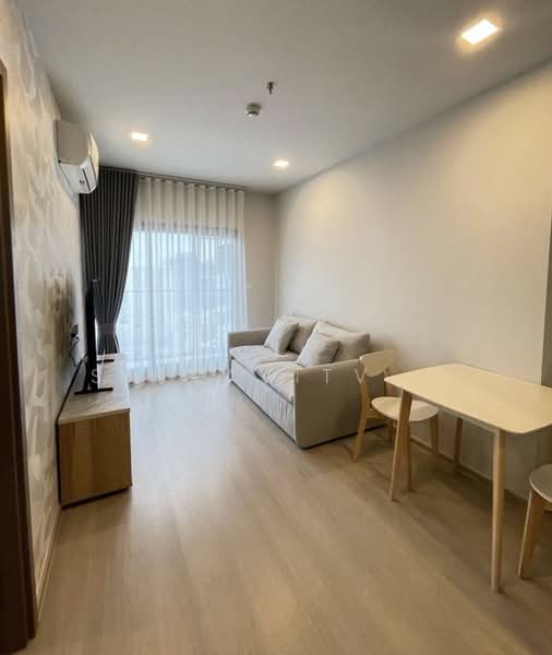 Life Phahon-Ladprao, Bangkok, 996 Phahonyothin Road, Jom Phon, Chatuchak, Bangkok, 1 Bedroom, 35 sqm, Condo For Rent, by Nop Satjavitvisarn, 500307091 - DDproperty.com