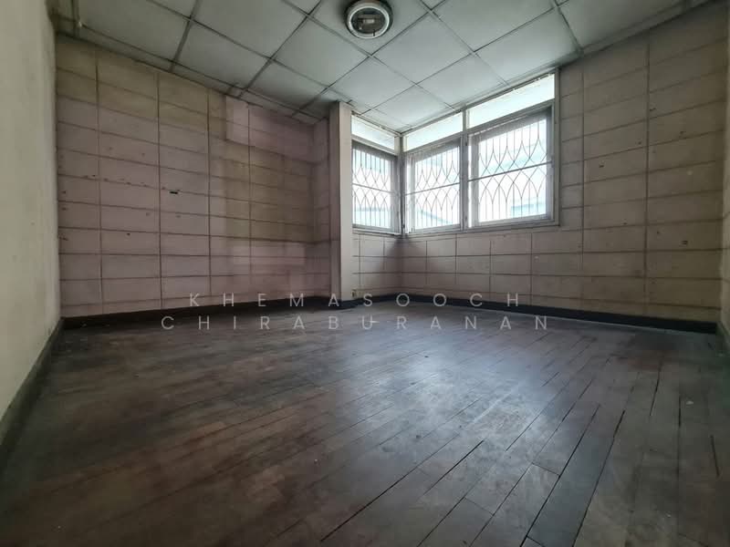 3-BR House, Bangkok, Hua Mak, Bang Kapi, Bangkok, 3 Bedrooms, 180 sqm, Single Detached House For Rent, by Khemasooch Chiraburanan, 500307111 - DDproperty.com