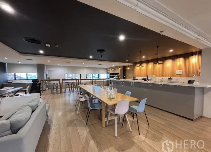 For Rent Office Space 845 sqm in Bang Rak, Bangkok near BTS Chong Nonsi HRE00754, กรุงเทพ, สีลม, บางรัก, กรุงเทพ, 845 ตร.ม., สำนักงาน ให้เช่า, โดย Hero Realtor Co., Ltd., 500307126 - DDproperty.com