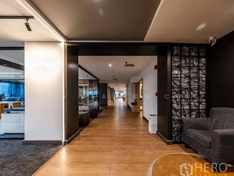 For Rent Office Space 845 sqm in Bang Rak, Bangkok near BTS Chong Nonsi HRE00754, กรุงเทพ, สีลม, บางรัก, กรุงเทพ, 845 ตร.ม., สำนักงาน ให้เช่า, โดย Hero Realtor Co., Ltd., 500307126 - DDproperty.com