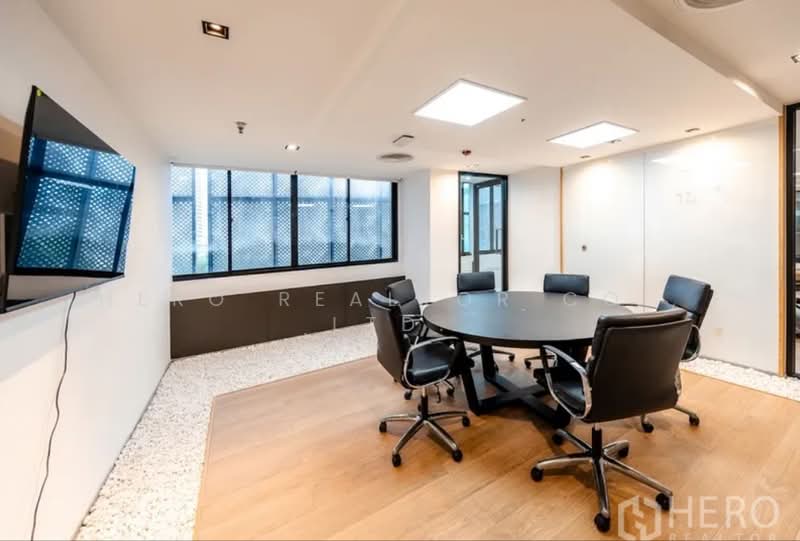 For Rent Office Space 845 sqm in Bang Rak, Bangkok near BTS Chong Nonsi HRE00754, Bangkok, Silom, Bang Rak, Bangkok, , 845 sqm, Office Space For Rent, by Hero Realtor Co., Ltd., 500307126 - DDproperty.com