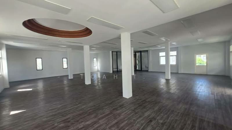 พื้นที่ให้เช่า สีลม สาทร : Space for rent in Silom and Sathorn, Bangkok, Silom, Bang Rak, Bangkok, , 80 sqm, Retail Space For Rent, by TOAH T., 500307130 - DDproperty.com