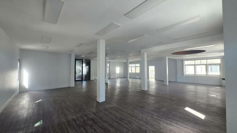 พื้นที่ให้เช่า สีลม สาทร : Space for rent in Silom and Sathorn., กรุงเทพ, สีลม, บางรัก, กรุงเทพ, 80 ตร.ม., พื้นที่ขายของ ให้เช่า, โดย TOAH T., 500307130 - DDproperty.com