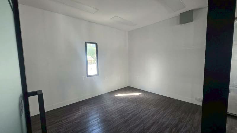 พื้นที่ให้เช่า สีลม สาทร : Space for rent in Silom and Sathorn, Bangkok, Silom, Bang Rak, Bangkok, , 80 sqm, Retail Space For Rent, by TOAH T., 500307130 - DDproperty.com