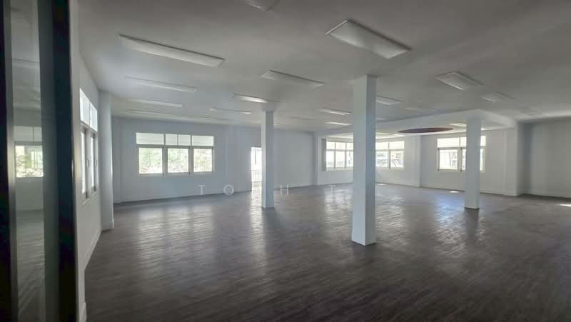พื้นที่ให้เช่า สีลม สาทร : Space for rent in Silom and Sathorn., กรุงเทพ, สีลม, บางรัก, กรุงเทพ, 80 ตร.ม., พื้นที่ขายของ ให้เช่า, โดย TOAH T., 500307130 - DDproperty.com