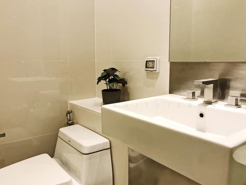 Equinox Phahol Vibha, Bangkok, 345 Paholyothin Road, Jom Phon, Chatuchak, Bangkok, 1 Bedroom, 41 sqm, Condo For Rent, by Nop Satjavitvisarn, 500307135 - DDproperty.com