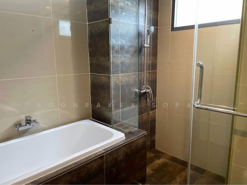 Qube Suites Sukhumvit 46, Bangkok, 30 Sukhumvit Road, Phra Kanong, Khlong Toei, Bangkok, 2 Bedrooms, 60 sqm, Condo For Rent, by Boonraksa Sopak, 500307140 - DDproperty.com