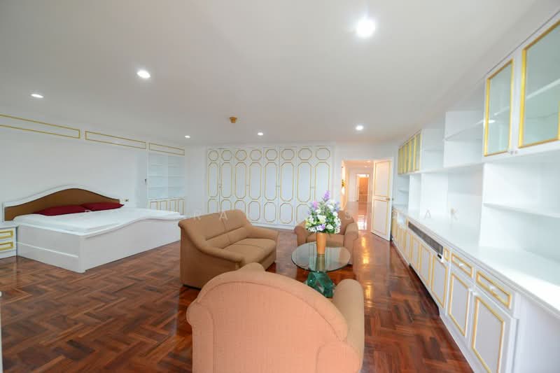 Oriental Towers, Bangkok, 25 Soi Ekkamai 12, Ekkamai Road, Khlong Tan Nua, Watthana, Bangkok, 3 Bedrooms, 350 sqm, Condo For Rent, by Boonraksa Sopak, 500307200 - DDproperty.com