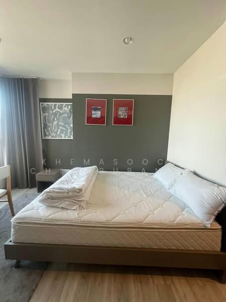 XT Huaikhwang, Bangkok, 244 Ratchadaphisek Road, Huai Khwang, Bangkok, 1 Bedroom, 30 sqm, Condo For Rent, by Khemasooch Chiraburanan, 500307217 - DDproperty.com