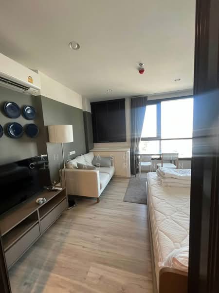 XT Huaikhwang, Bangkok, 244 Ratchadaphisek Road, Huai Khwang, Bangkok, 1 Bedroom, 30 sqm, Condo For Rent, by Khemasooch Chiraburanan, 500307217 - DDproperty.com