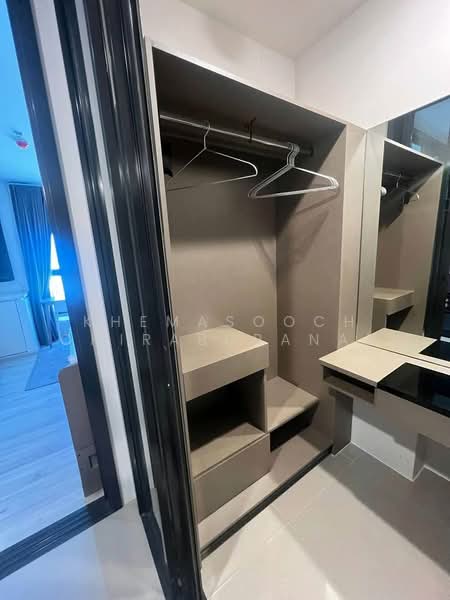 XT Huaikhwang, Bangkok, 244 Ratchadaphisek Road, Huai Khwang, Bangkok, 1 Bedroom, 30 sqm, Condo For Rent, by Khemasooch Chiraburanan, 500307217 - DDproperty.com