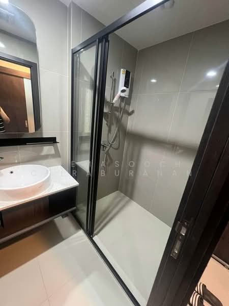 XT Huaikhwang, Bangkok, 244 Ratchadaphisek Road, Huai Khwang, Bangkok, 1 Bedroom, 30 sqm, Condo For Rent, by Khemasooch Chiraburanan, 500307217 - DDproperty.com