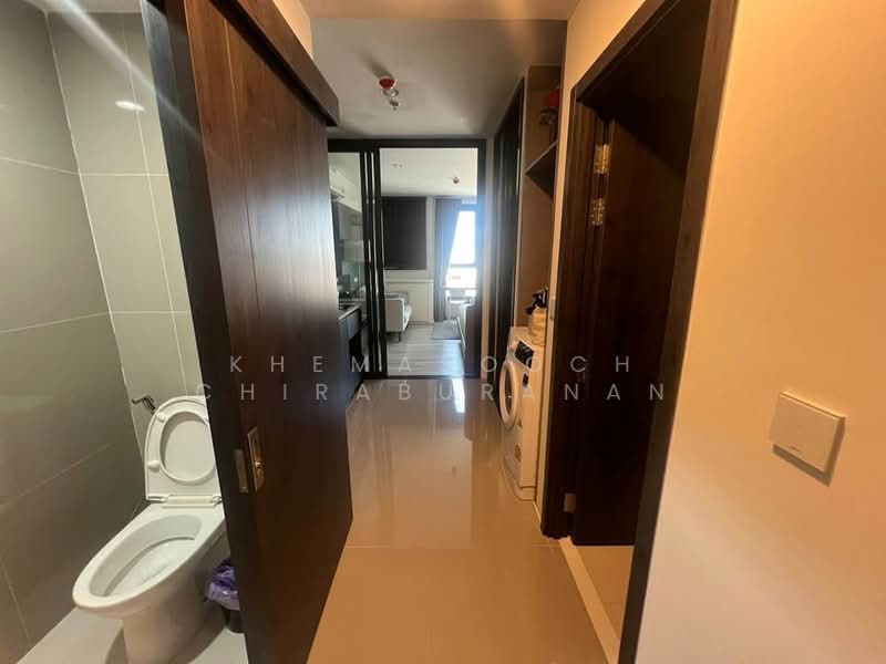 XT Huaikhwang, Bangkok, 244 Ratchadaphisek Road, Huai Khwang, Bangkok, 1 Bedroom, 30 sqm, Condo For Rent, by Khemasooch Chiraburanan, 500307217 - DDproperty.com