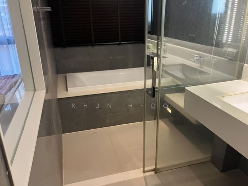 Urbitia Thonglor, Bangkok, 19 Soi Sukhumvit 36 Thonglor Road, Phra Kanong, Khlong Toei, Bangkok, 2 Bedrooms, 65 sqm, Condo For Sale, by KHUN H-DO, 500307241 - DDproperty.com
