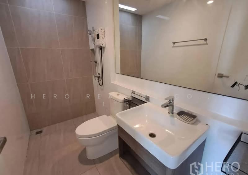 Baan Klang Muang Ladprao 101 Station, Bangkok, Soi Ladprao 101 Yeak 42, Khlong Chan, Bang Kapi, Bangkok, 4 Bedrooms, 200 sqm, Single Detached House For Rent, by Hero Realtor Co., Ltd., 500307261 - DDproperty.com