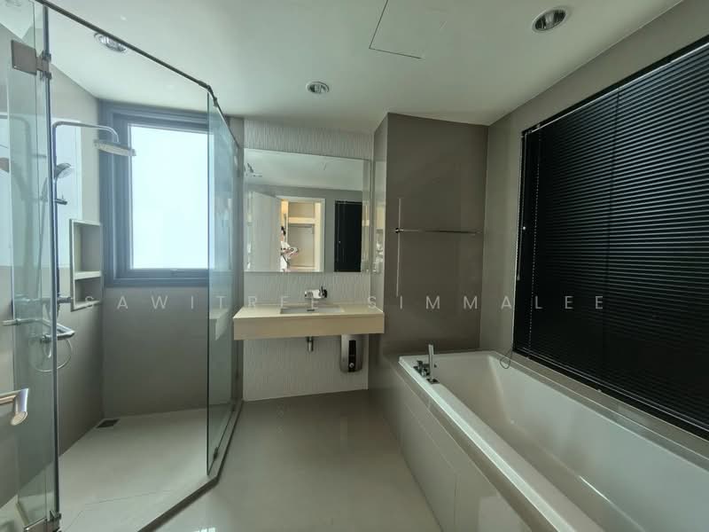 Rhythm Sukhumvit 42, Bangkok, Soi Sukhumvit 42, Sukhumvit Road, Phra Kanong, Khlong Toei, Bangkok, 2 Bedrooms, 78 sqm, Condo For Rent, by Sawitree Simmalee, 500307291 - DDproperty.com