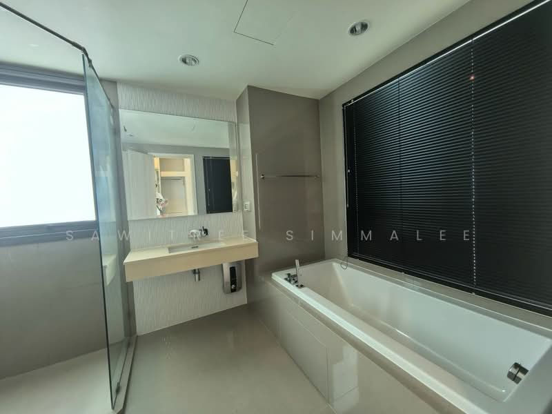 Rhythm Sukhumvit 42, Bangkok, Soi Sukhumvit 42, Sukhumvit Road, Phra Kanong, Khlong Toei, Bangkok, 2 Bedrooms, 78 sqm, Condo For Rent, by Sawitree Simmalee, 500307291 - DDproperty.com