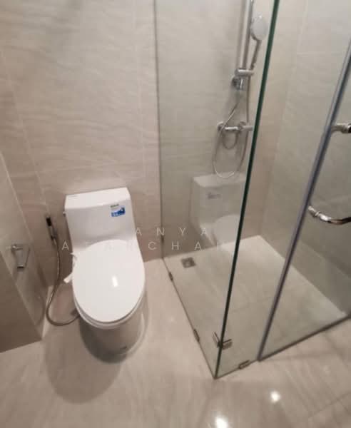 Noble State 39, Bangkok, 35 Soi Sukhumvit 39, Khlong Tan Nua, Watthana, Bangkok, 1 Bedroom, 30 sqm, Condo For Rent, by Anya Atarchanai , 500307311 - DDproperty.com