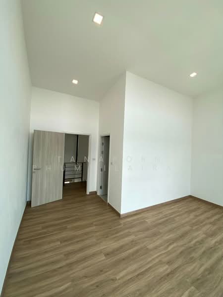 undefined, Bangkok, Dok Mai, Prawet, Bangkok, 3 Bedrooms, 181 sqm, Townhouse For Rent, by Tanaporn Phumvilairak, 500307315 - DDproperty.com