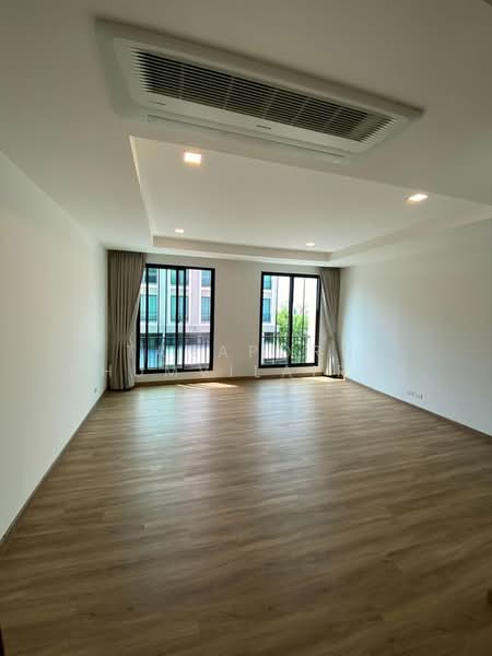 undefined, Bangkok, Dok Mai, Prawet, Bangkok, 3 Bedrooms, 181 sqm, Townhouse For Rent, by Tanaporn Phumvilairak, 500307315 - DDproperty.com
