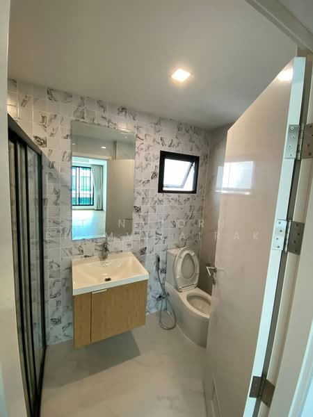 undefined, Bangkok, Dok Mai, Prawet, Bangkok, 3 Bedrooms, 181 sqm, Townhouse For Rent, by Tanaporn Phumvilairak, 500307315 - DDproperty.com