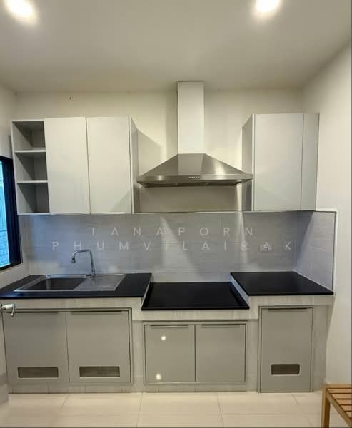 The City Pattanakarn, Bangkok, On Nut Road, Prawet, Bangkok, 4 Bedrooms, 225 sqm, Single Detached House For Rent, by Tanaporn Phumvilairak, 500307353 - DDproperty.com