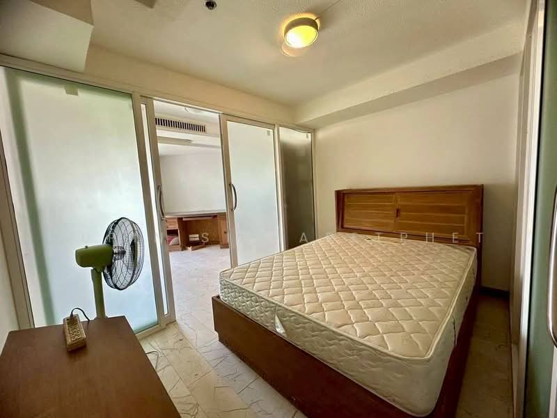Jomtien Beach Condo, Chon Buri (Pattaya), Nong Pru, Bang Lamung (Pattaya), Chon Buri (Pattaya), 2 Bedrooms, 62 sqm, Condo For Sale, by Yupin Sikharetphet, 500307358 - DDproperty.com