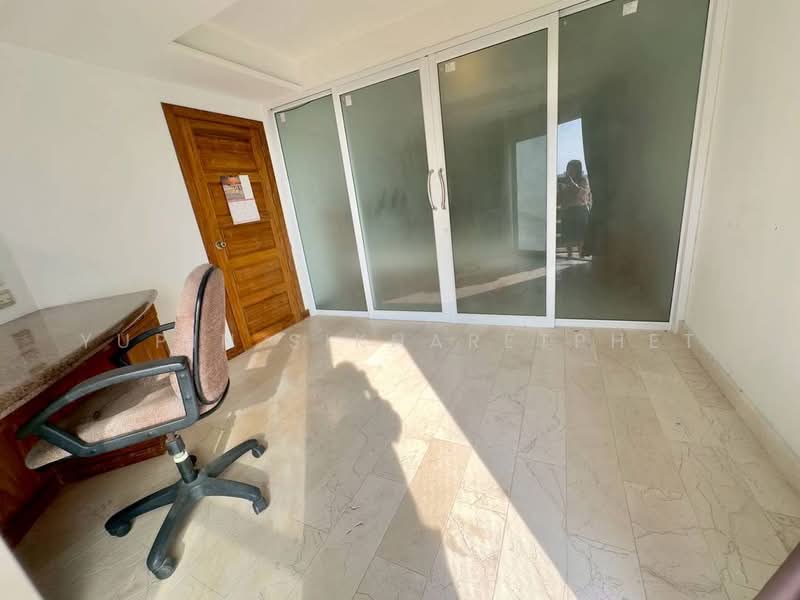 Jomtien Beach Condo, Chon Buri (Pattaya), Nong Pru, Bang Lamung (Pattaya), Chon Buri (Pattaya), 2 Bedrooms, 62 sqm, Condo For Sale, by Yupin Sikharetphet, 500307358 - DDproperty.com