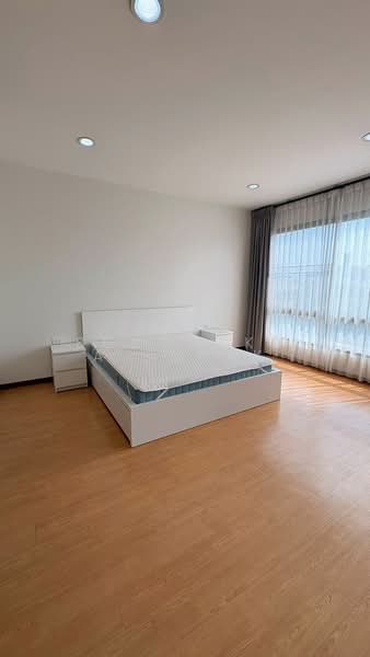 4-BR Townhouse, Bangkok, Bang Chak, Phra Khanong, Bangkok, 4 Bedrooms, 230 sqm, Townhouse For Rent, by Boonraksa Sopak, 500307384 - DDproperty.com