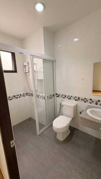 4-BR Townhouse, Bangkok, Bang Chak, Phra Khanong, Bangkok, 4 Bedrooms, 230 sqm, Townhouse For Rent, by Boonraksa Sopak, 500307384 - DDproperty.com