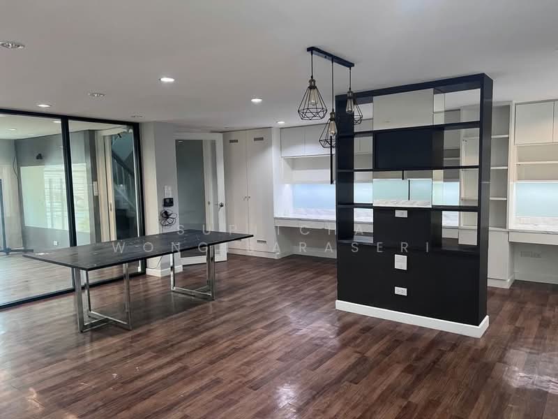 3-BR Townhouse, Bangkok, Saphan Song, Wang Thonglang, Bangkok, 3 Bedrooms, 204 sqm, Townhouse For Sale, by Supitcha Wongisaraseri, 500307412 - DDproperty.com